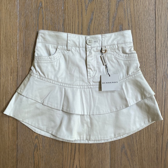 Burberry Girls Tiered Beige Mini Skirt New with Tags Size 6 / 116cm - Picture 4 of 7